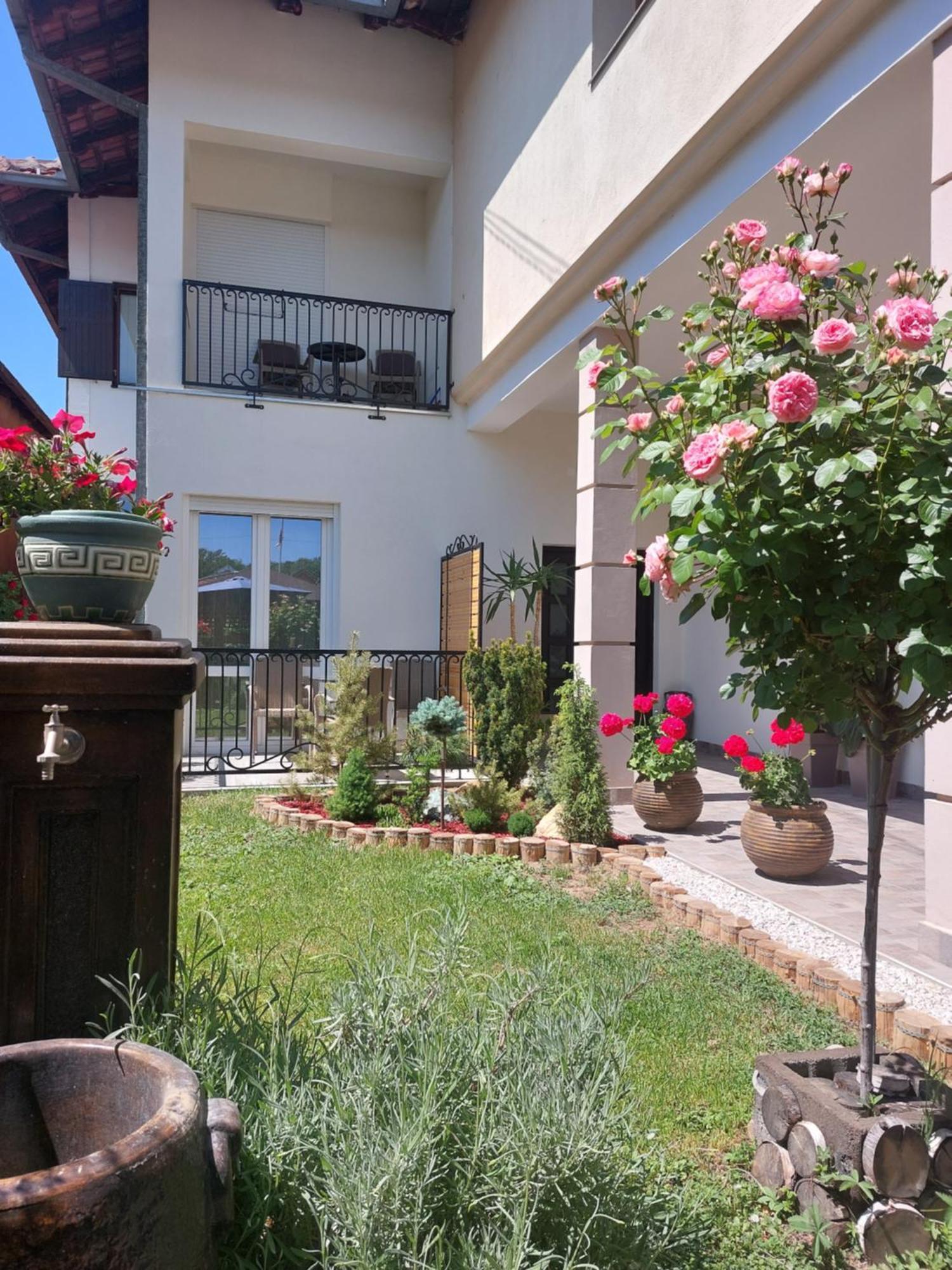 Apartmani Radulovic Vrnjačka Banja Oda fotoğraf