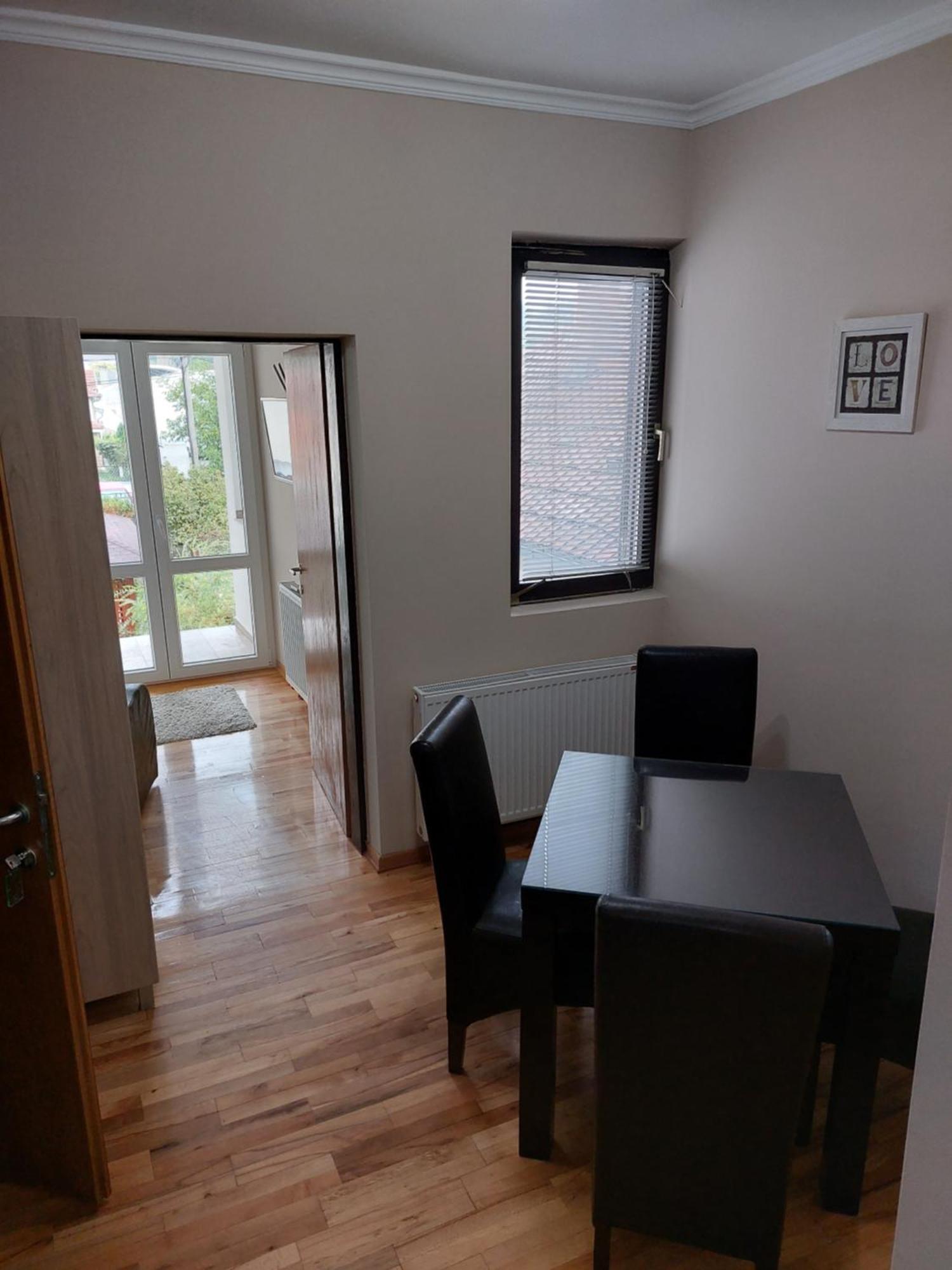 Apartmani Radulovic Vrnjačka Banja Oda fotoğraf