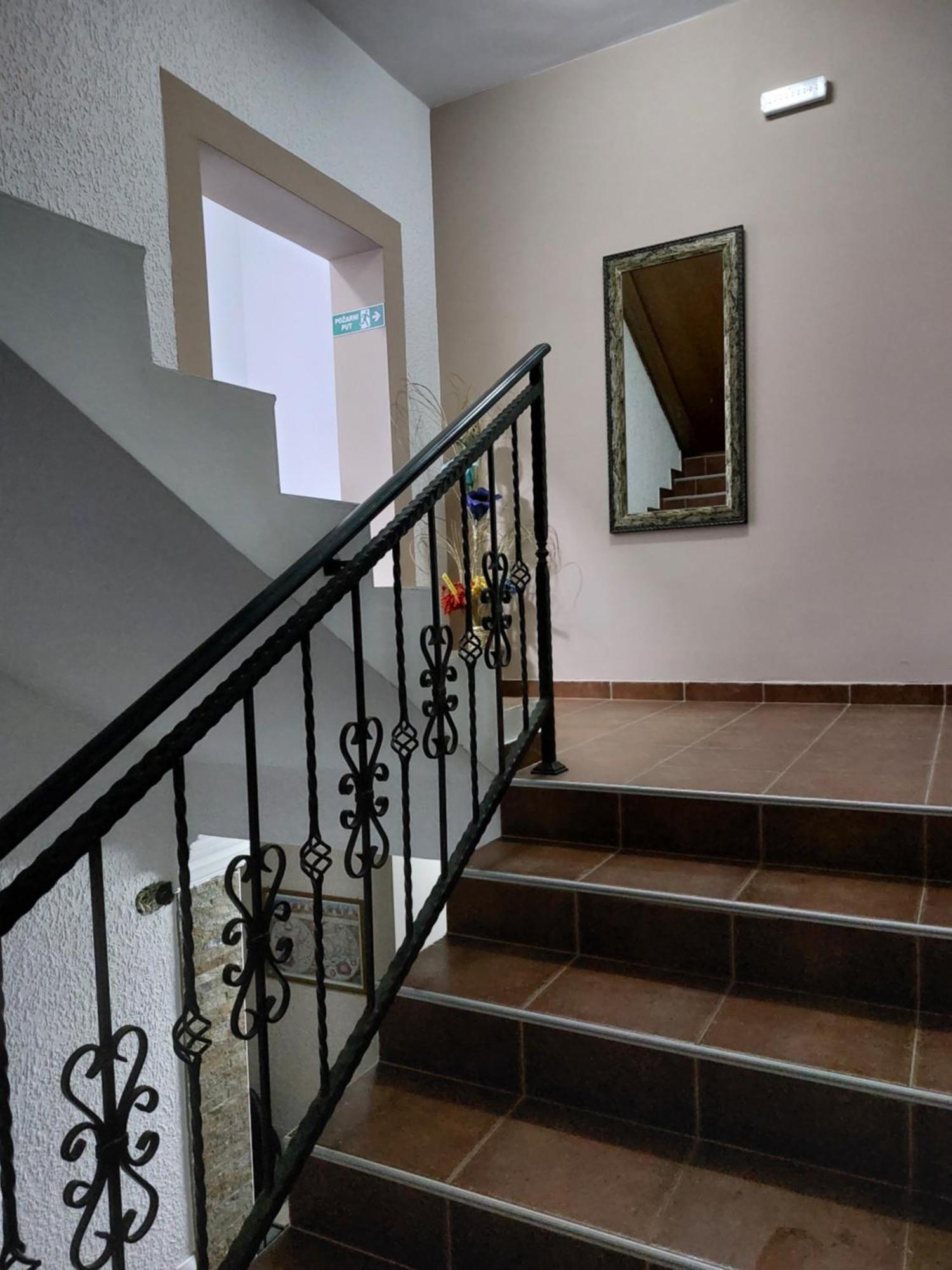 Apartmani Radulovic Vrnjačka Banja Oda fotoğraf