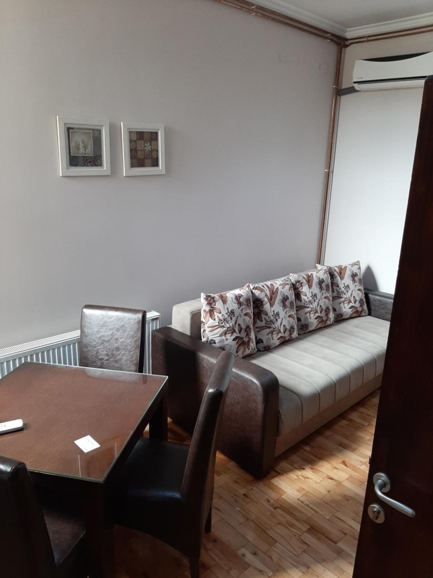 Apartmani Radulovic Vrnjačka Banja Oda fotoğraf