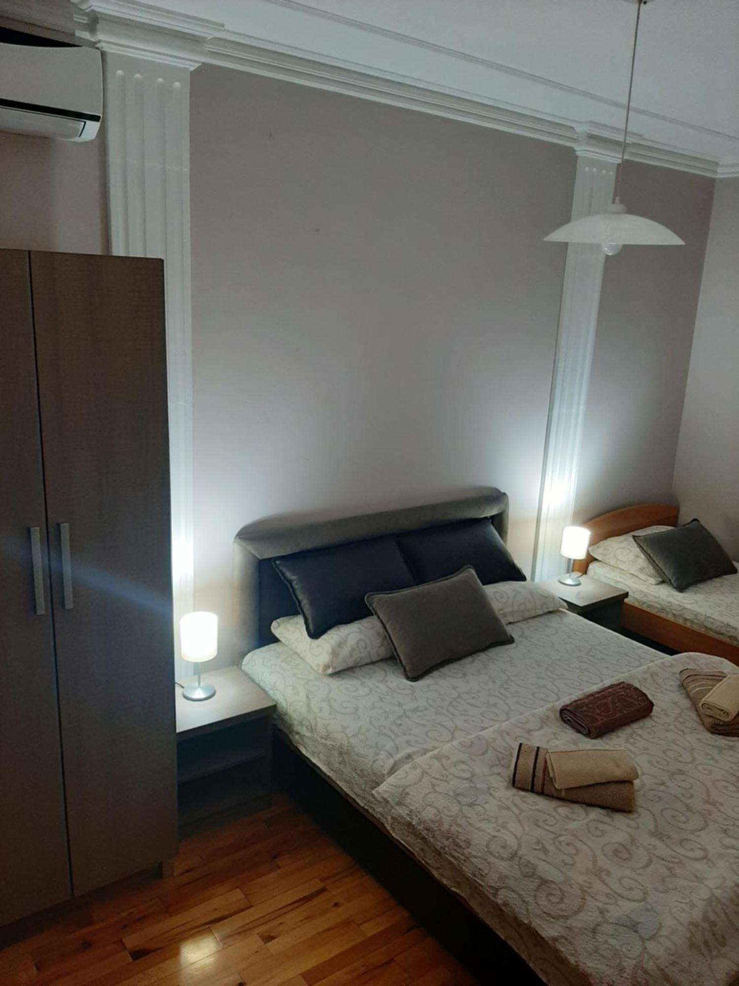 Apartmani Radulovic Vrnjačka Banja Oda fotoğraf